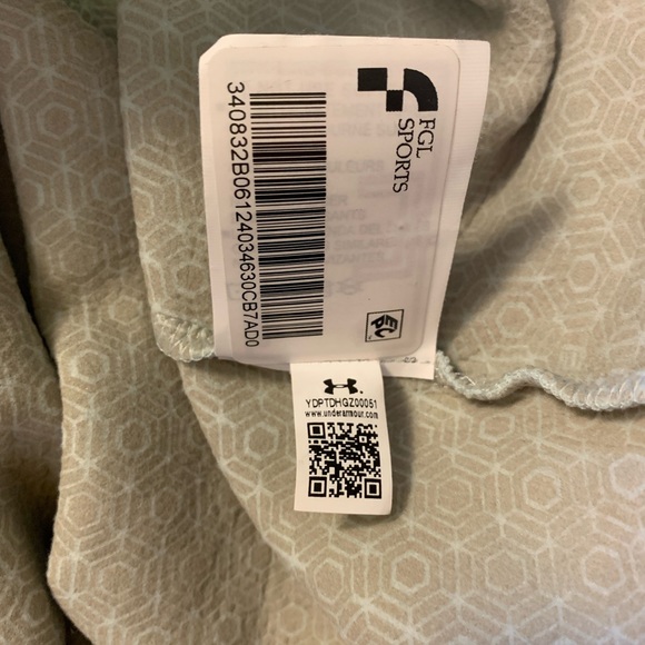 Under Armour Women’s Recovery Fleece Script Crewneck- Small - Picture 6 of 6